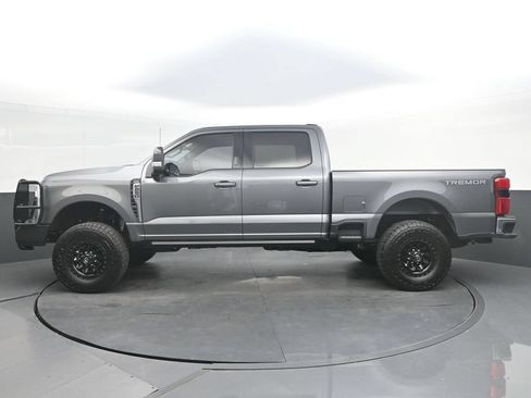 Used 2026 Ford F250 Lariat w/ Tremor Off-Road Package AWD/4WD image 2