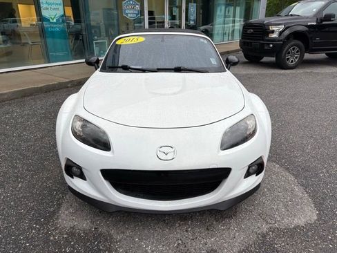 Used 2015 MAZDA MX-5 Miata Club image 8