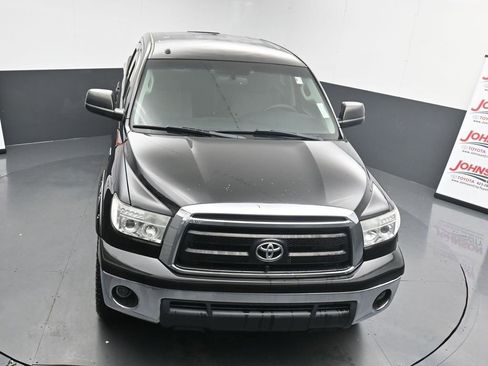 Used 2011 Toyota Tundra 4x4 CrewMax image 29