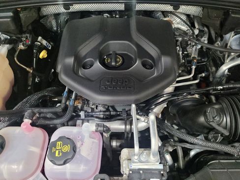 Used 2023 Jeep Grand Cherokee 4WD 4xe image 30