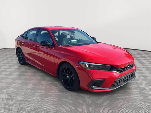 Used 2023 Honda Civic Sport image 4