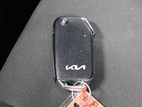 Used 2024 Kia Sportage LX AWD/4WD image 39