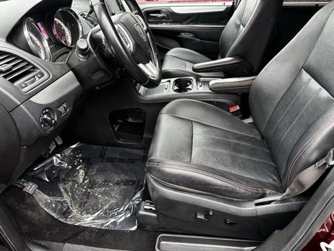 Used 2019 Dodge Grand Caravan GT image 5