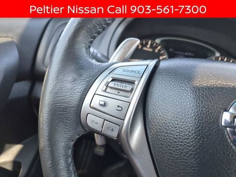 Used 2015 Nissan Altima 3.5 SL FWD image 29