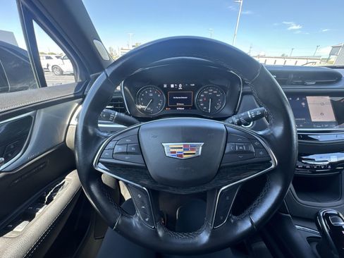 Certified 2021 Cadillac XT5 Premium Luxury AWD/4WD image 14
