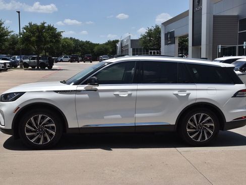 New 2026 Lincoln Aviator 2WD image 11