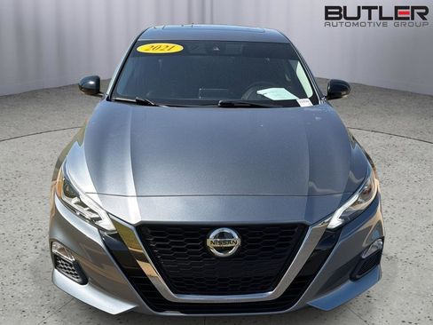 Used 2021 Nissan Altima 2.5 SR w/ SR Premium Package FWD image 9