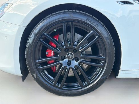 Used 2023 Maserati Ghibli Modena RWD image 41