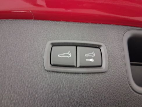 New 2026 Porsche Macan image 32