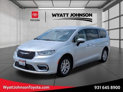 Used 2023 Chrysler Pacifica Touring-L