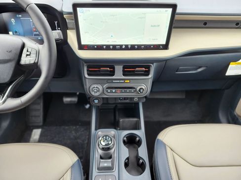 New 2026 Ford Maverick Lariat image 14