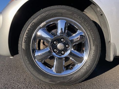 Used 2004 Chrysler PT Cruiser Limited image 10