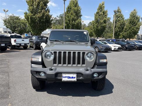 Used 2018 Jeep Wrangler Sport AWD/4WD image 8