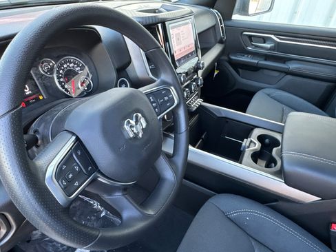 New 2026 RAM 1500 4x4 Crew Cab image 9