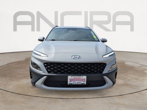 Used 2022 Hyundai Kona SEL w/ Cargo Package FWD image 4