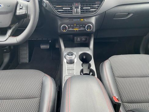 Used 2025 Ford Escape ST-Line image 15