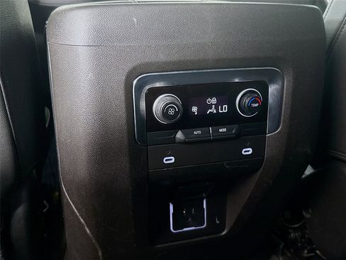 Used 2021 Chevrolet Tahoe LT image 14