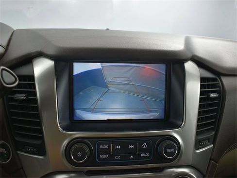 Used 2020 Chevrolet Suburban Premier w/ Premier 6.2L Value Package image 18