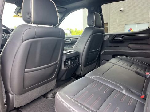 Used 2023 GMC Sierra 1500 AT4X AWD/4WD image 19