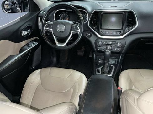 Used 2015 Jeep Cherokee Limited w/ Luxury Group AWD/4WD image 18