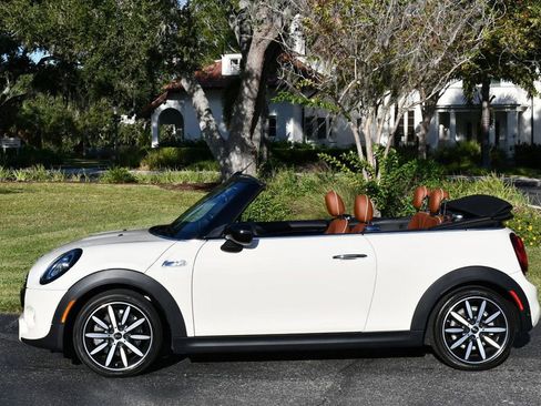 Used 2021 MINI Cooper S image 28