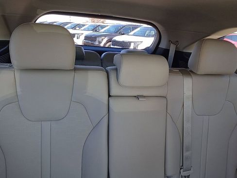 New 2026 Kia Sorento S image 8