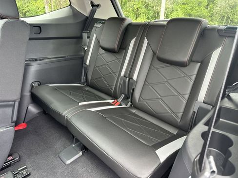 New 2026 Volkswagen Atlas Peak Edition image 24