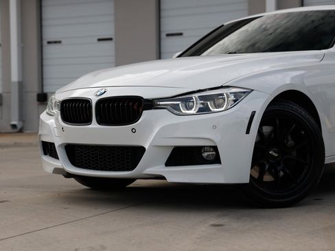 Used 2017 BMW 340i xDrive Sedan image 30