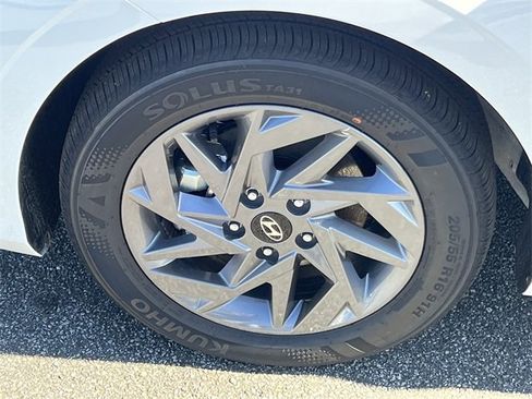 New 2026 Hyundai Elantra Blue image 11