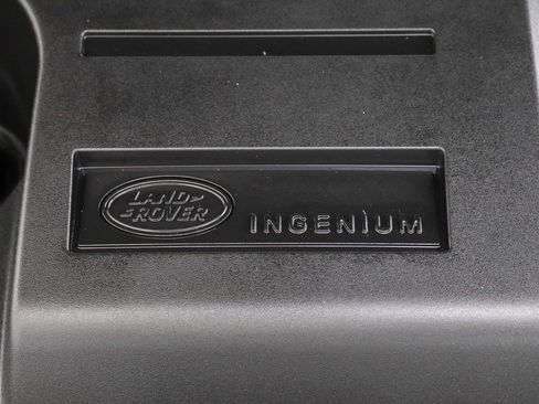 Used 2021 Land Rover Defender 110 SE AWD/4WD image 34