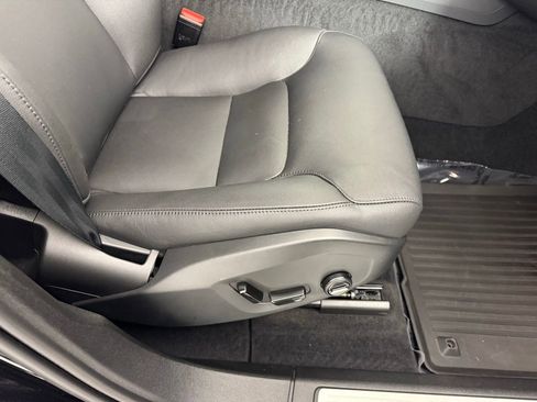 Used 2024 Volvo XC60 B5 Core image 34