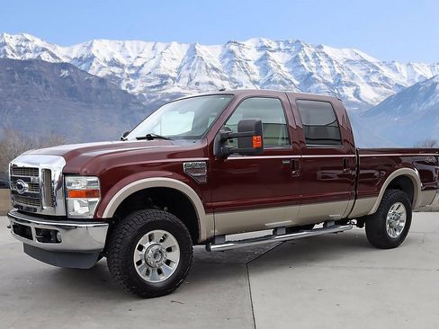 Used 2010 Ford F250 Lariat AWD/4WD image 2