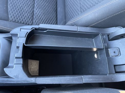 Used 2021 GMC Terrain SLE w/ Driver Convenience Package image 32