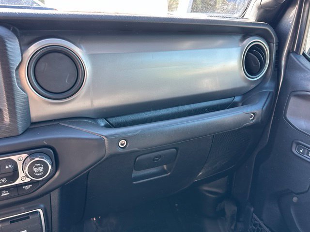 Used 2021 Jeep Gladiator Sport AWD/4WD image 3