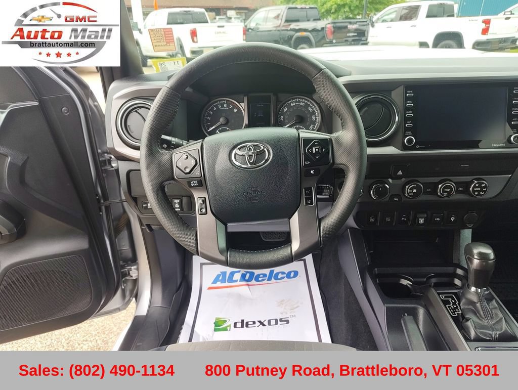 Used 2020 Toyota Tacoma TRD Sport w/ Technology Package AWD/4WD image 15