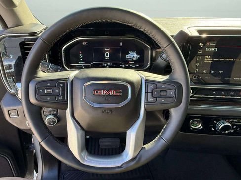 Used 2024 GMC Sierra 1500 Elevation image 33