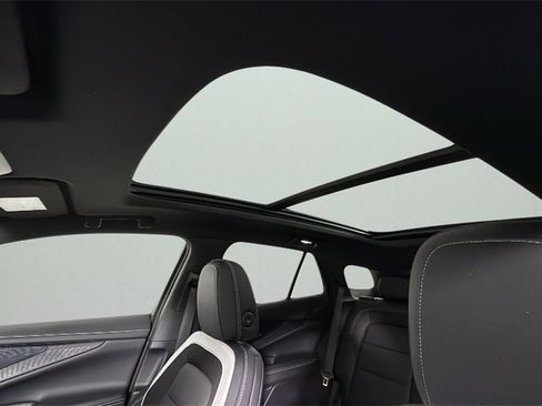 Used 2025 Chevrolet Blazer EV LT w/ Super Cruise Package image 25