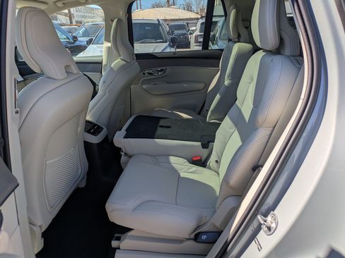 New 2026 Volvo XC90 T8 Ultra w/ Protection Package Premier AWD/4WD image 16