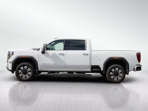 Used 2025 GMC Sierra 2500 Denali w/ Denali Reserve Package AWD/4WD image 2