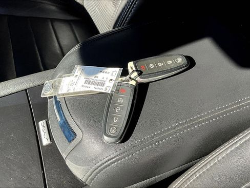 Used 2018 Ford Taurus SHO w/ Sho Performance Package image 35