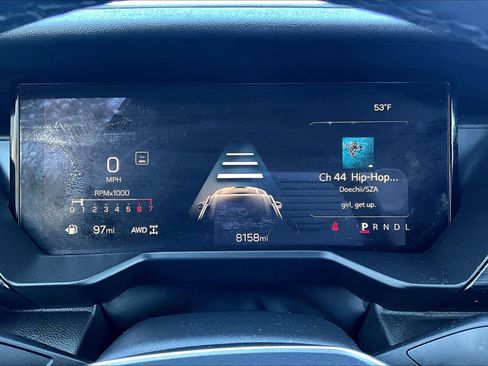 Used 2025 GMC Acadia Elevation image 8