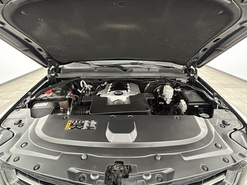 Used 2020 Cadillac Escalade Platinum w/ Escalade Sport Edition image 45