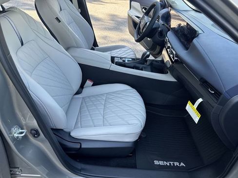 New 2026 Nissan Sentra SL FWD image 10