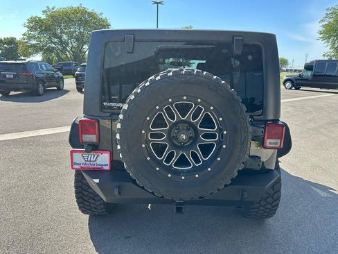 Used 2018 Jeep Wrangler Unlimited Sport S AWD/4WD image 6