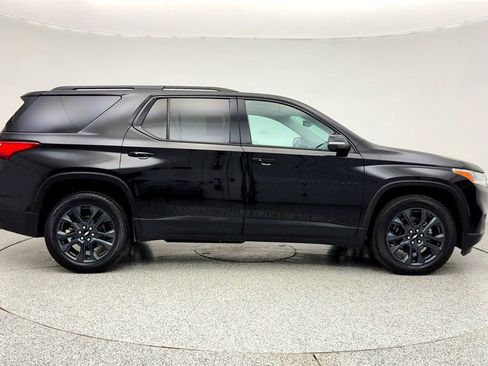 Used 2021 Chevrolet Traverse RS w/ LPO, Floor Liner Package image 4