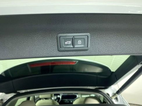 Used 2020 Audi Q3 2.0T Premium w/ Convenience Package image 35