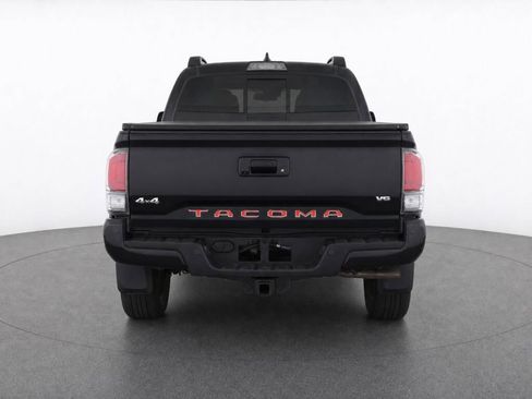Used 2017 Toyota Tacoma Limited w/ Tow Package AWD/4WD image 7