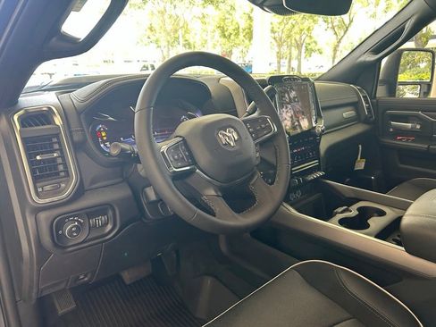 Used 2025 RAM 2500 Laramie w/ Night Edition AWD/4WD image 7
