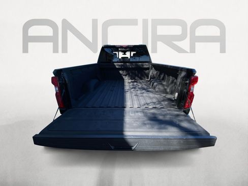 Used 2022 Chevrolet Silverado 2500 LTZ w/ LTZ Premium Package image 12