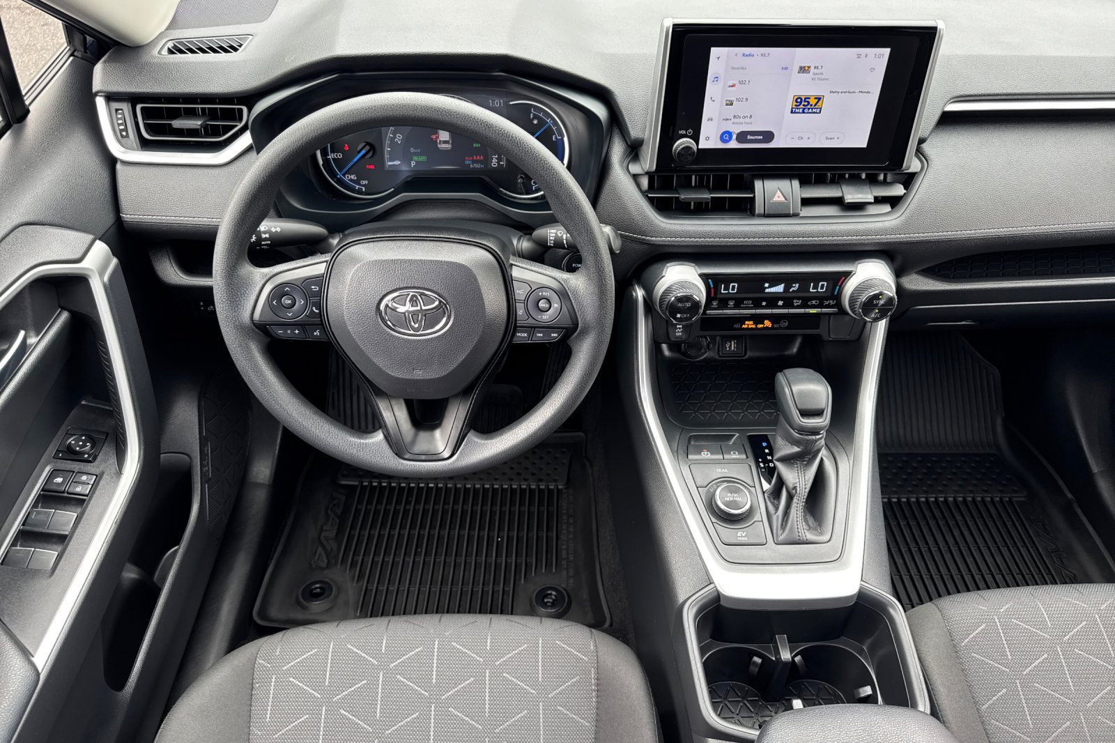 Certified 2025 Toyota RAV4 XLE w/ Convenience Package AWD/4WD image 19